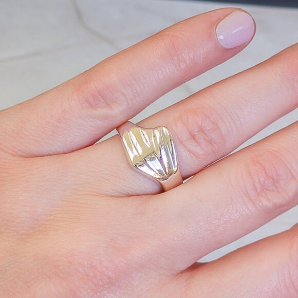 Vintage TAXCO Sterling Sculpted Wave Ring — Size 6.75 - Picture 11 of 12